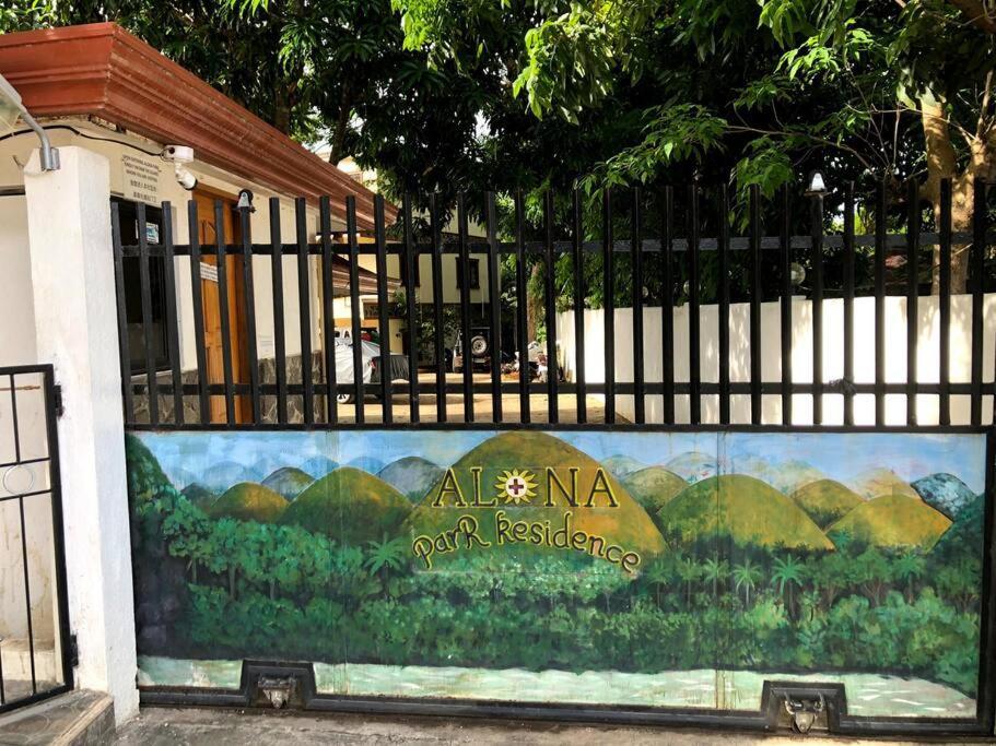 Alona Park Residence - 3 Bedroom Apartment- Alex And Jesa Unit ปางเลา ภายนอก รูปภาพ